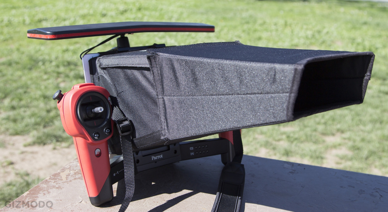 Illustration for article titled Parrot Bebop Drone and Skycontroller Review: Looks Aren't Everything